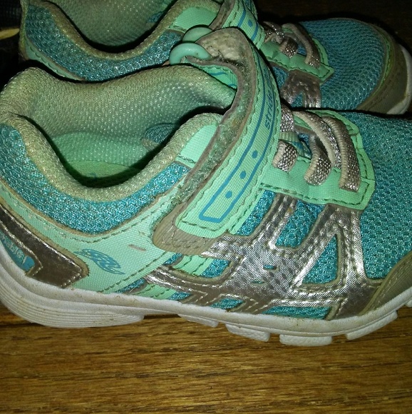 stride rite girls sneakers